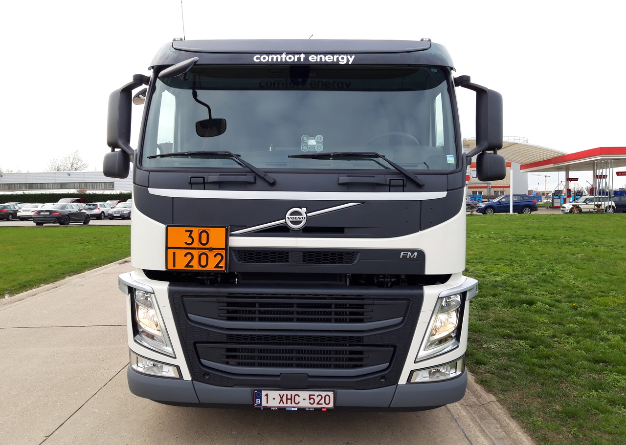 Camion citerne VOLVO FM: photos 10