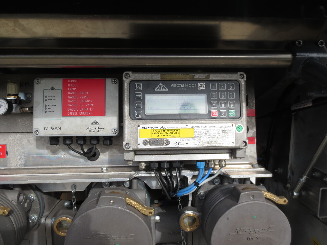 VOLVO FM - Camion citerne: photos 2 VOLVO FM - Camion citerne: photos 2