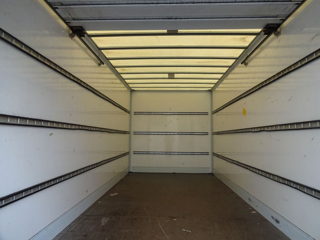 Camion fourgon Mercedes-Benz Atego 818, Koffer mit Rolltor: photos 9