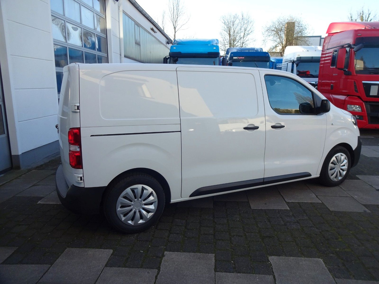 Opel 50 x Vivaro Kasten L1H1, Klima, PDC, en crédit-bail Opel 50 x Vivaro Kasten L1H1, Klima, PDC,: photos 7