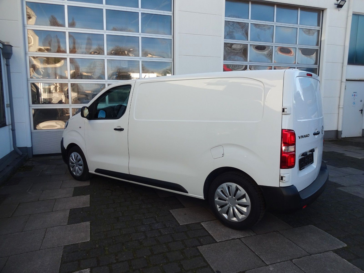 Opel 50 x Vivaro Kasten L1H1, Klima, PDC, Tempomat en crédit-bail Opel 50 x Vivaro Kasten L1H1, Klima, PDC, Tempomat: photos 6