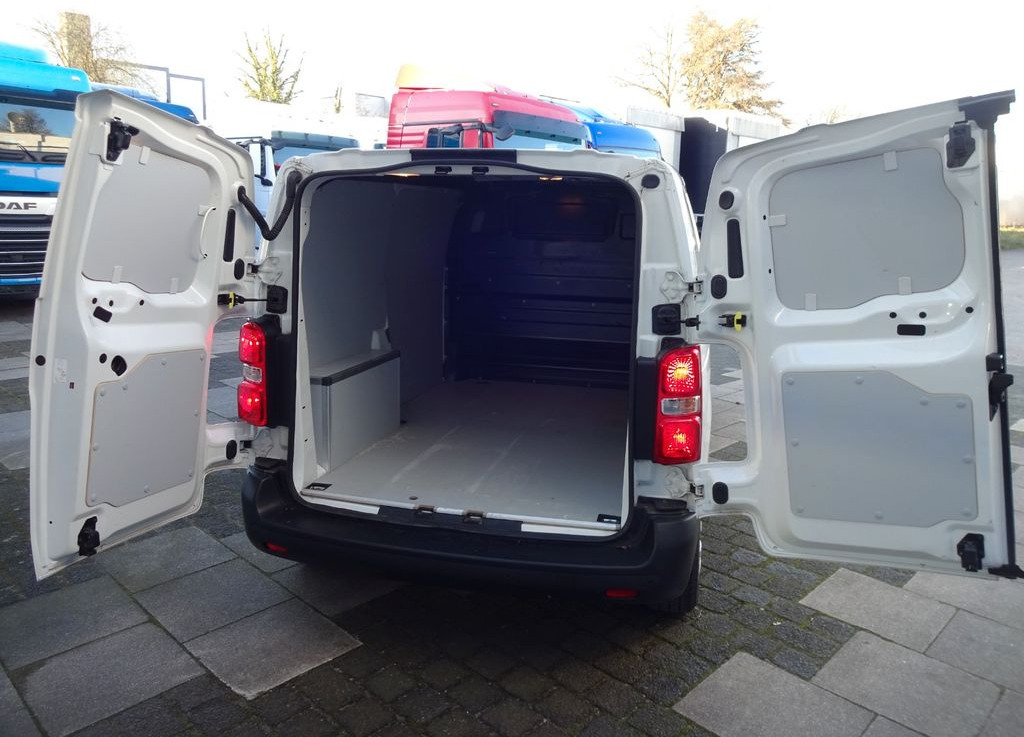 Opel Vivaro Kasten L1H1, Klima, PDC, 50 x en crédit-bail Opel Vivaro Kasten L1H1, Klima, PDC, 50 x: photos 9