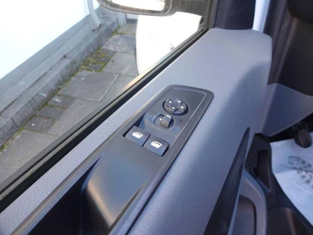 Opel Vivaro Kasten L1H1, Klima, PDC, 50 x en crédit-bail Opel Vivaro Kasten L1H1, Klima, PDC, 50 x: photos 11
