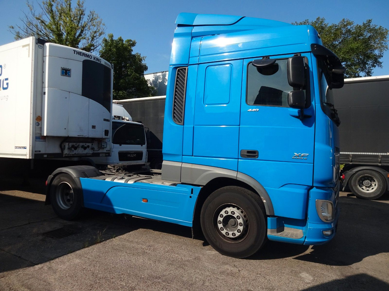 DAF XF 440, SC, Klima, 2 x Tank, Intarder, Standklim - Tracteur routier: photos 4 DAF XF 440, SC, Klima, 2 x Tank, Intarder, Standklim - Tracteur routier: photos 4