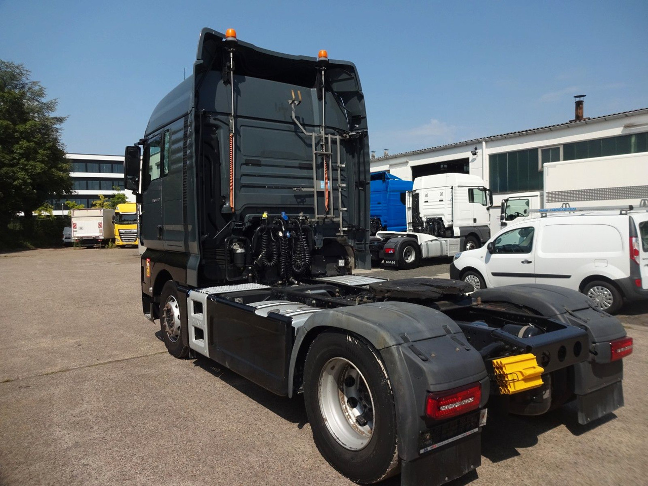 MAN TGX 18.470, XLX, Intarder, ACC, 2 Tank, Standkl - Tracteur routier: photos 5 MAN TGX 18.470, XLX, Intarder, ACC, 2 Tank, Standkl - Tracteur routier: photos 5