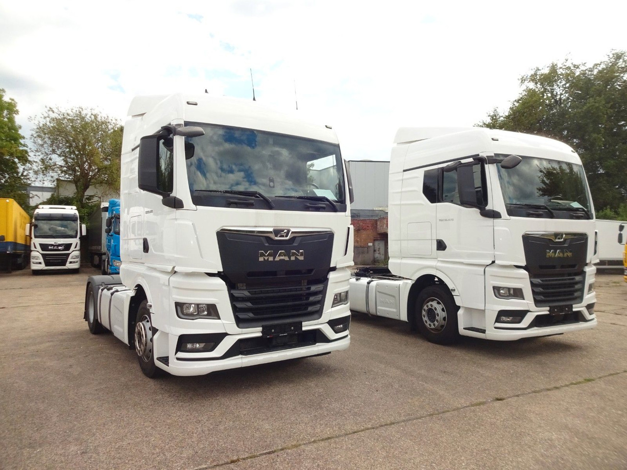 MAN TGX 18.470, XLX, Retarder, ACC, 2 x Tank - Tracteur routier: photos 1 MAN TGX 18.470, XLX, Retarder, ACC, 2 x Tank - Tracteur routier: photos 1