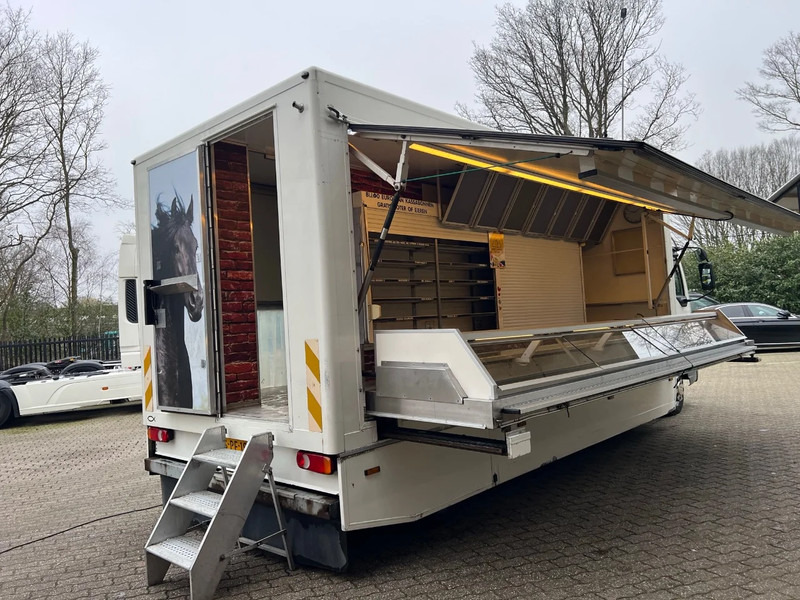 DAF LF 180 4X2 Verkoopopbouw/Verkaufsaufbau +Koeling Hydraulisch uitklapbaar - Camion magasin: photos 2 DAF LF 180 4X2 Verkoopopbouw/Verkaufsaufbau +Koeling Hydraulisch uitklapbaar - Camion magasin: photos 2