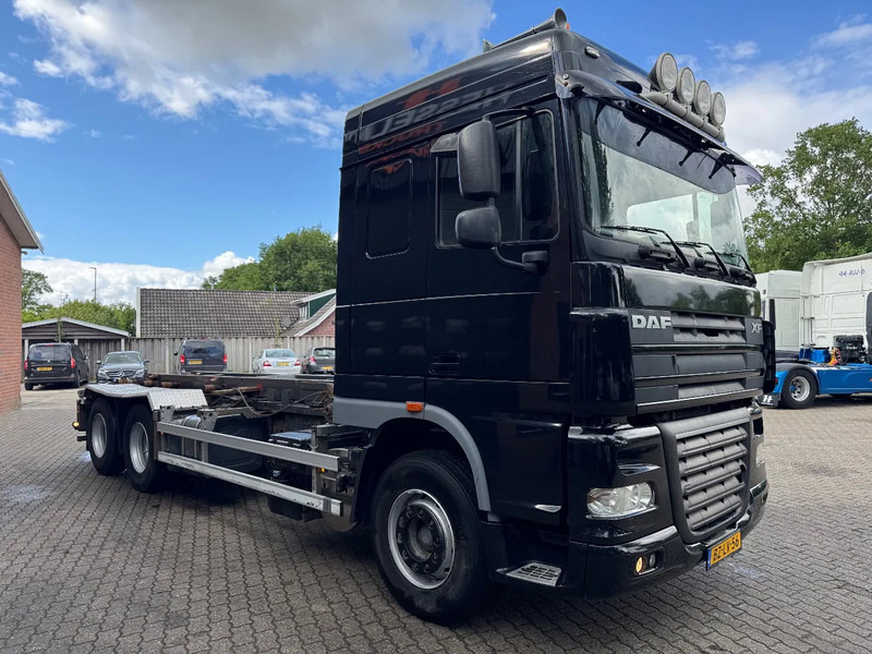 DAF XF 105.460 6X2 Space Cab Manual 565.815KM - Camion - système de câble: photos 1 DAF XF 105.460 6X2 Space Cab Manual 565.815KM - Camion - système de câble: photos 1