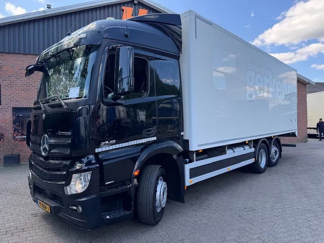 Mercedes-Benz 2748 6X2 Bigspace AHK 598.765M! 8.1M Heiwo box, Stuuras, Top condition - Camion fourgon: photos 1 Mercedes-Benz 2748 6X2 Bigspace AHK 598.765M! 8.1M Heiwo box, Stuuras, Top condition - Camion fourgon: photos 1