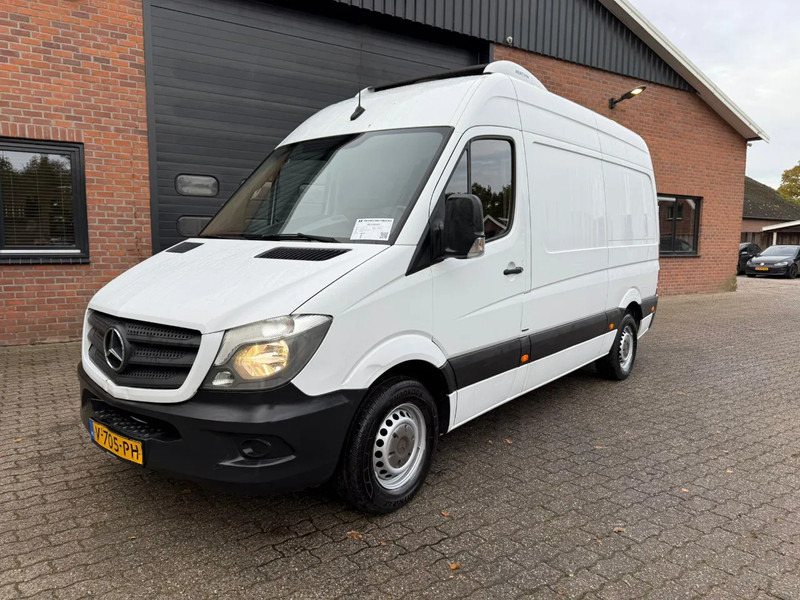 Mercedes-Benz Sprinter Dual Zone Frigo -30/+30 Automaat NL Van APK/TUV 02-06-2026 - Utilitaire frigorifique, Utilitaire double cabine: photos 1 Mercedes-Benz Sprinter Dual Zone Frigo -30/+30 Automaat NL Van APK/TUV 02-06-2026 - Utilitaire frigorifique, Utilitaire double cabine: photos 1