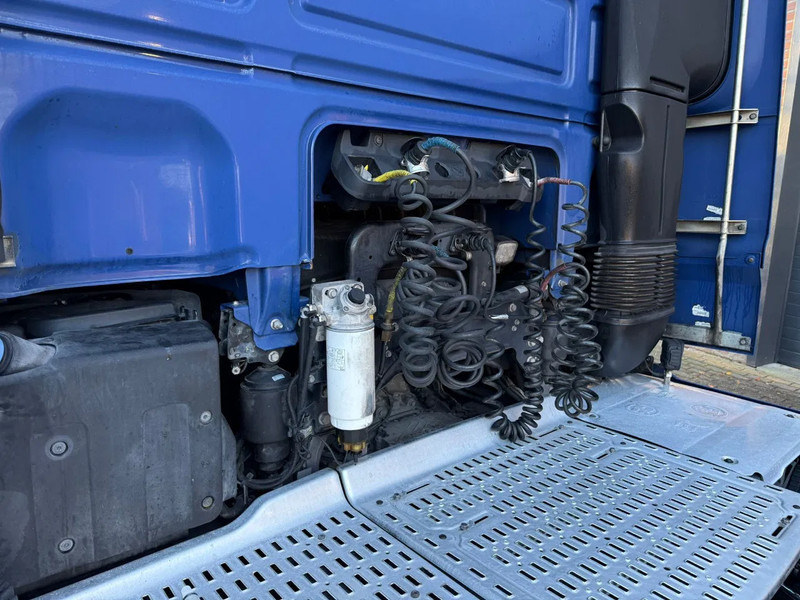 DAF XF 450 Super Space Cab + Gardner Denver XK18 Silo Compressor Alcoa LED Standklima NL Truck APK 03-2026 en crédit-bail DAF XF 450 Super Space Cab + Gardner Denver XK18 Silo Compressor Alcoa LED Standklima NL Truck APK 03-2026: photos 19