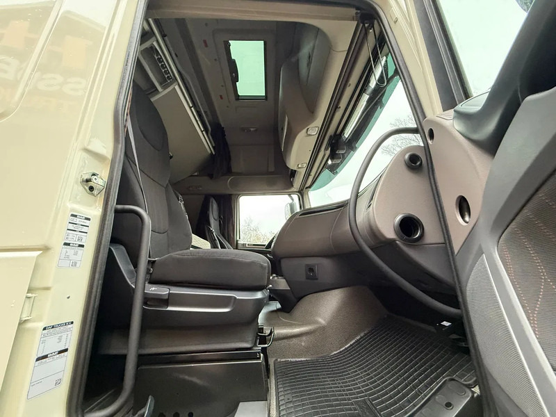 DAF XF 480 SSC Super Space 2x tank LED 261.452KM! ACC NL Truck APK/TUV 17-04-2026 en crédit-bail DAF XF 480 SSC Super Space 2x tank LED 261.452KM! ACC NL Truck APK/TUV 17-04-2026: photos 20 DAF XF 480 SSC Super Space 2x tank LED 261.452KM! ACC NL Truck APK/TUV 17-04-2026 en crédit-bail DAF XF 480 SSC Super Space 2x tank LED 261.452KM! ACC NL Truck APK/TUV 17-04-2026: photos 20