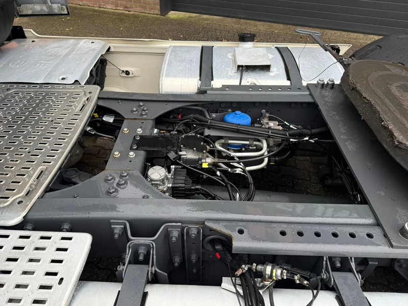 DAF XF 480 SSC Super Space 2x tank LED 261.452KM! ACC NL Truck APK/TUV 17-04-2026 en crédit-bail DAF XF 480 SSC Super Space 2x tank LED 261.452KM! ACC NL Truck APK/TUV 17-04-2026: photos 18 DAF XF 480 SSC Super Space 2x tank LED 261.452KM! ACC NL Truck APK/TUV 17-04-2026 en crédit-bail DAF XF 480 SSC Super Space 2x tank LED 261.452KM! ACC NL Truck APK/TUV 17-04-2026: photos 18