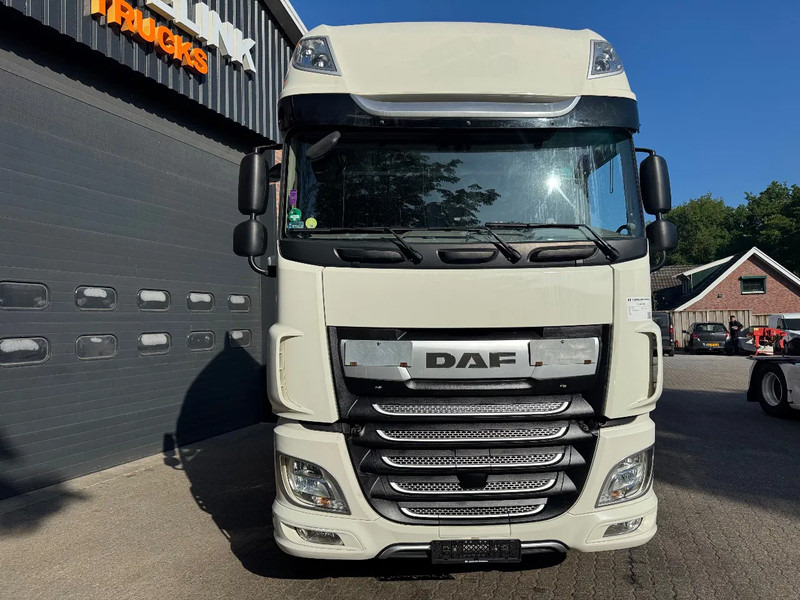 DAF XF 480 SSC Super Space 2x tank LED 299.740KM ACC - Tracteur routier: photos 5 DAF XF 480 SSC Super Space 2x tank LED 299.740KM ACC - Tracteur routier: photos 5