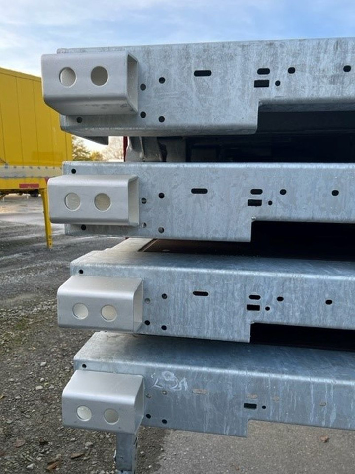 Kögel Wechselrahmen, BDF-System, 7.450 mm lang. - Carrosserie plateau: photos 3 Kögel Wechselrahmen, BDF-System, 7.450 mm lang. - Carrosserie plateau: photos 3