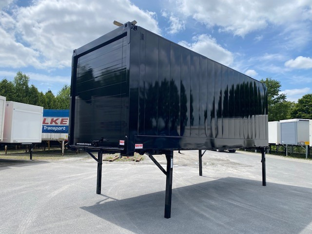 Krone BDF-System 7.450 mm, LACK NEU Standard, Heck Rolltor - Carrosserie fourgon: photos 1 Krone BDF-System 7.450 mm, LACK NEU Standard, Heck Rolltor - Carrosserie fourgon: photos 1