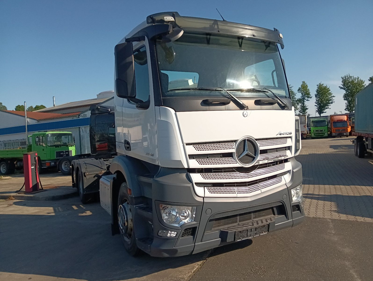 Mercedes-Benz ANTOS 2545 6x2 Lenkachse Luft/Luft PTO AHK - Châssis cabine: photos 2 Mercedes-Benz ANTOS 2545 6x2 Lenkachse Luft/Luft PTO AHK - Châssis cabine: photos 2