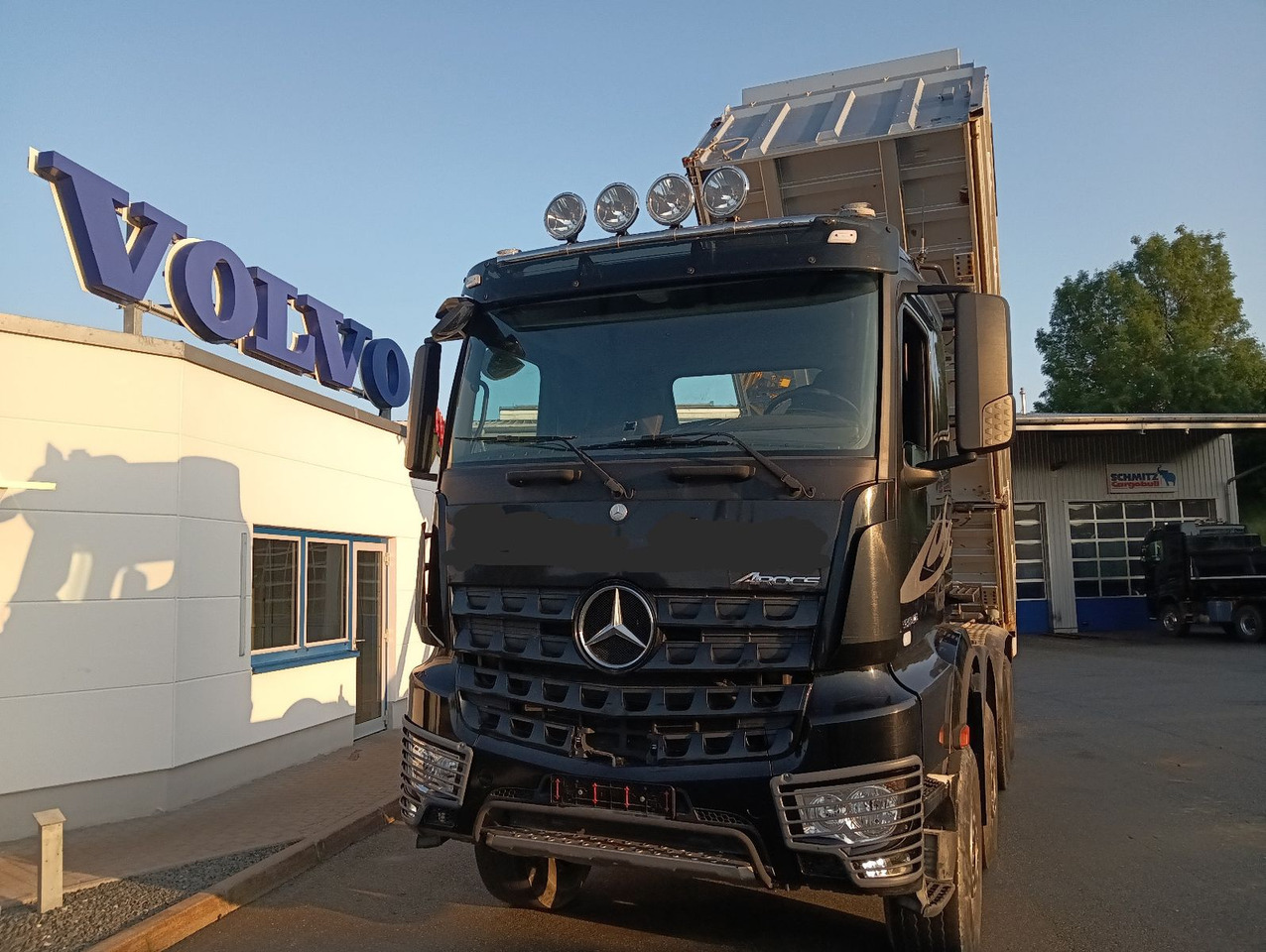 Mercedes-Benz AROCS 3246 8x4 MEILLER 3-Seiten Bordmatic SCHALT - Camion benne: photos 1 Mercedes-Benz AROCS 3246 8x4 MEILLER 3-Seiten Bordmatic SCHALT - Camion benne: photos 1