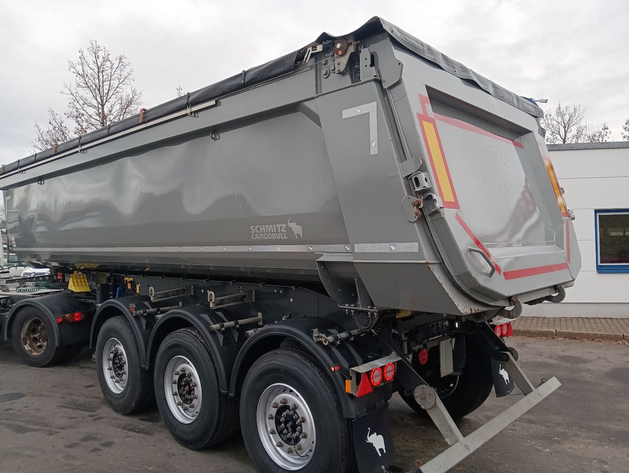 Schmitz Cargobull SKI24-7.2 SR HARDOX 27,5m3 FullOption 6348kg TÜV - Semi-remorque benne: photos 4 Schmitz Cargobull SKI24-7.2 SR HARDOX 27,5m3 FullOption 6348kg TÜV - Semi-remorque benne: photos 4
