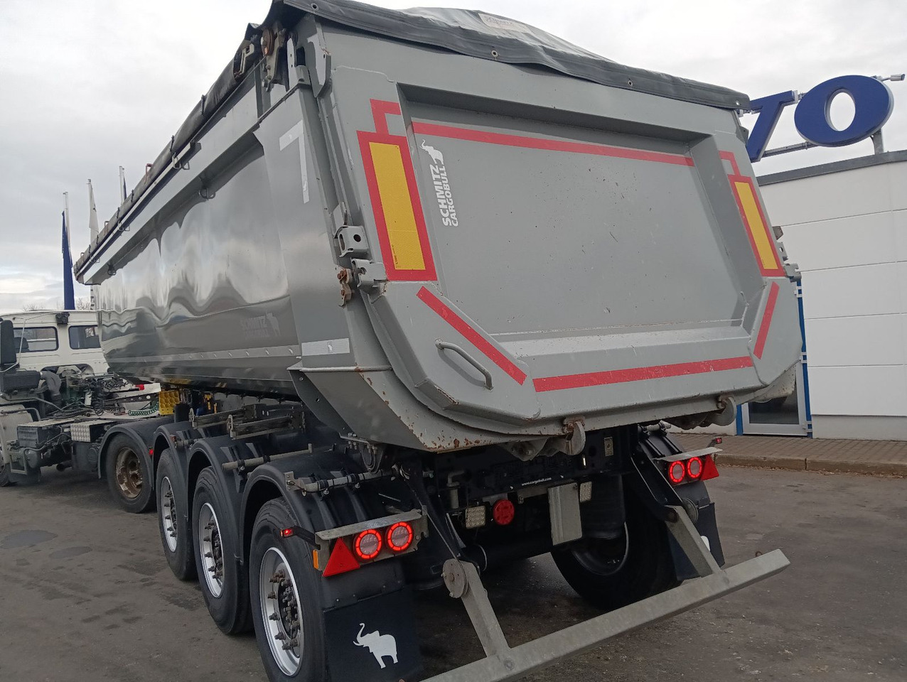 Schmitz Cargobull SKI24-7.2 SR HARDOX 27,5m3 FullOption 6348kg TÜV - Semi-remorque benne: photos 2 Schmitz Cargobull SKI24-7.2 SR HARDOX 27,5m3 FullOption 6348kg TÜV - Semi-remorque benne: photos 2