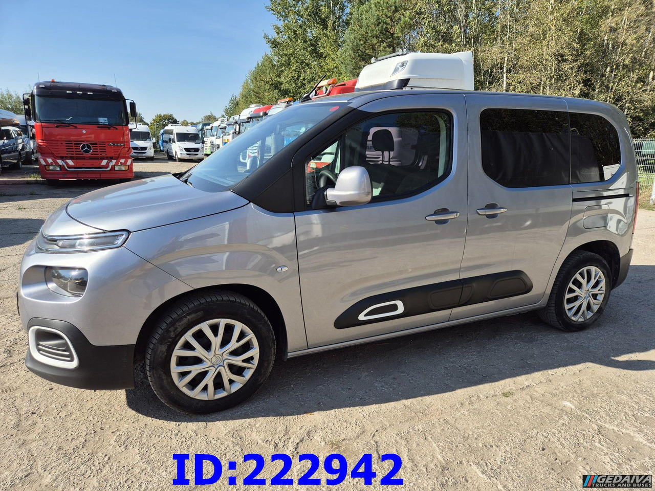CITROEN Berlingo - Voiture: photos 1 CITROEN Berlingo - Voiture: photos 1