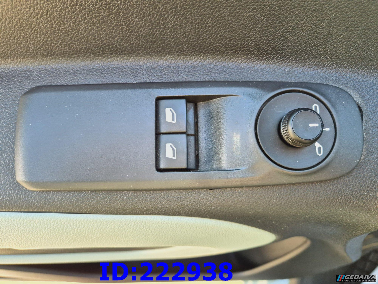 Voiture CITROEN Berlingo: photos 14