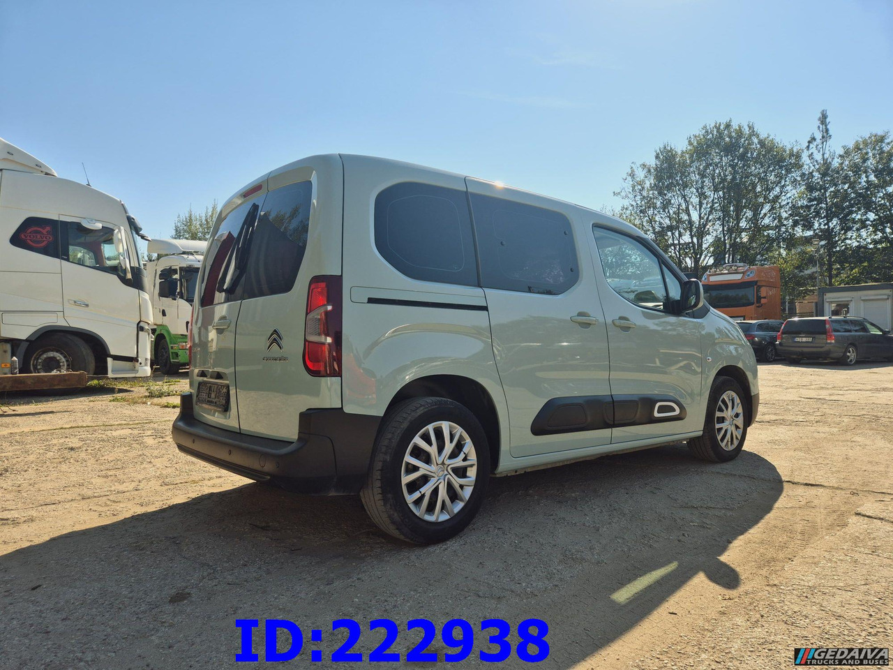Voiture CITROEN Berlingo: photos 6