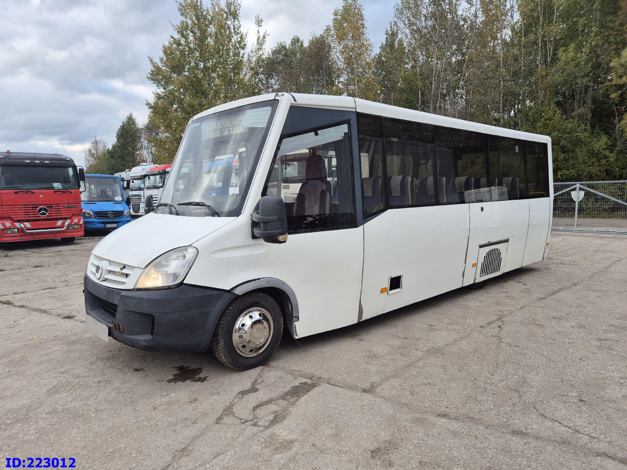 IVECO Daily 50C18 - 23-seater - Autocar: photos 1 IVECO Daily 50C18 - 23-seater - Autocar: photos 1