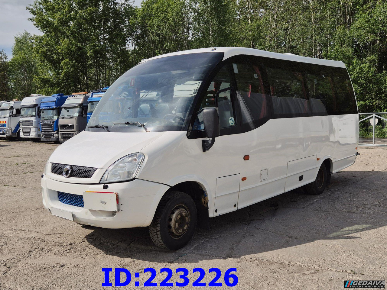 IVECO Daily 70C17A 25-seater Euro5 - Autocar: photos 1 IVECO Daily 70C17A 25-seater Euro5 - Autocar: photos 1