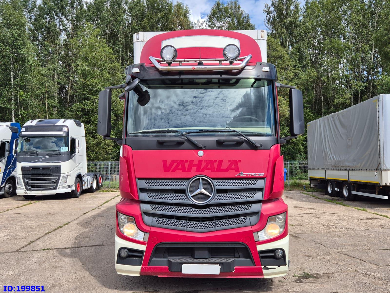 MERCEDES-BENZ Actros 2551 6x2 Euro5 - Camion fourgon: photos 2 MERCEDES-BENZ Actros 2551 6x2 Euro5 - Camion fourgon: photos 2