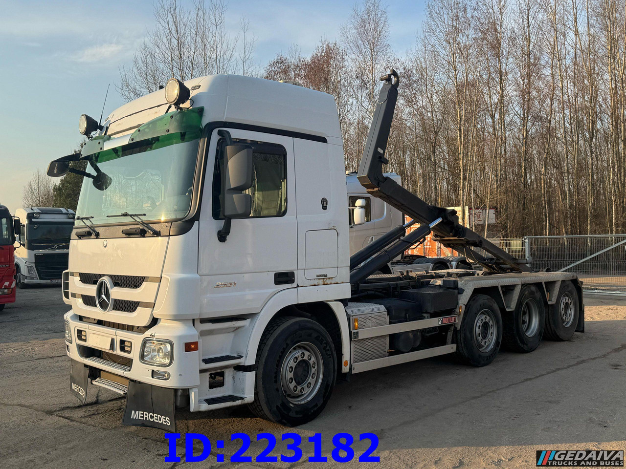 MERCEDES-BENZ Actros 2551 8x2 V8 Retarder - Camion ampliroll: photos 1 MERCEDES-BENZ Actros 2551 8x2 V8 Retarder - Camion ampliroll: photos 1