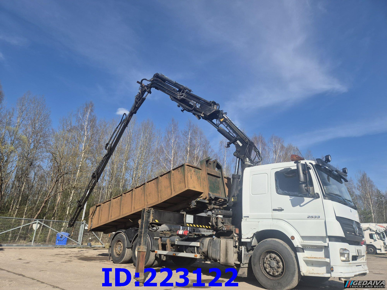 MERCEDES-BENZ Axor 2533 6x2 + Atlas 332.3E Crane - Camion benne: photos 4 MERCEDES-BENZ Axor 2533 6x2 + Atlas 332.3E Crane - Camion benne: photos 4