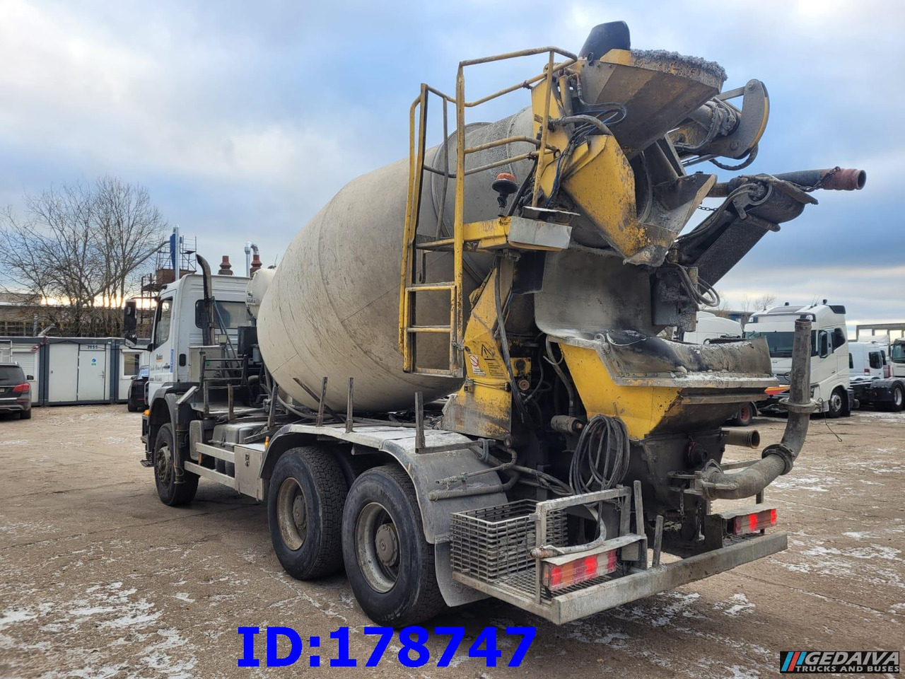 MERCEDES-BENZ Axor 2633 6x4 Schwing 750 - Camion pompe: photos 5 MERCEDES-BENZ Axor 2633 6x4 Schwing 750 - Camion pompe: photos 5
