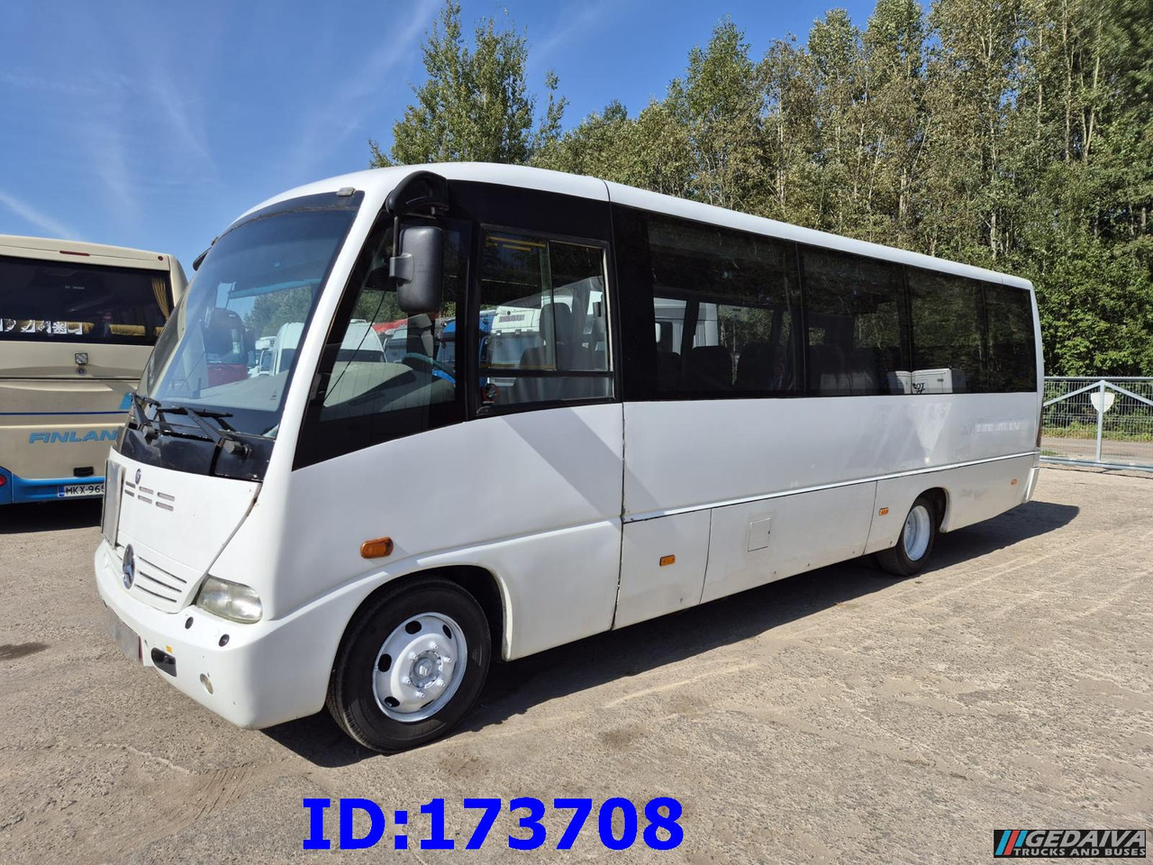 MERCEDES-BENZ Medio 30 Seat - Autocar: photos 1 MERCEDES-BENZ Medio 30 Seat - Autocar: photos 1
