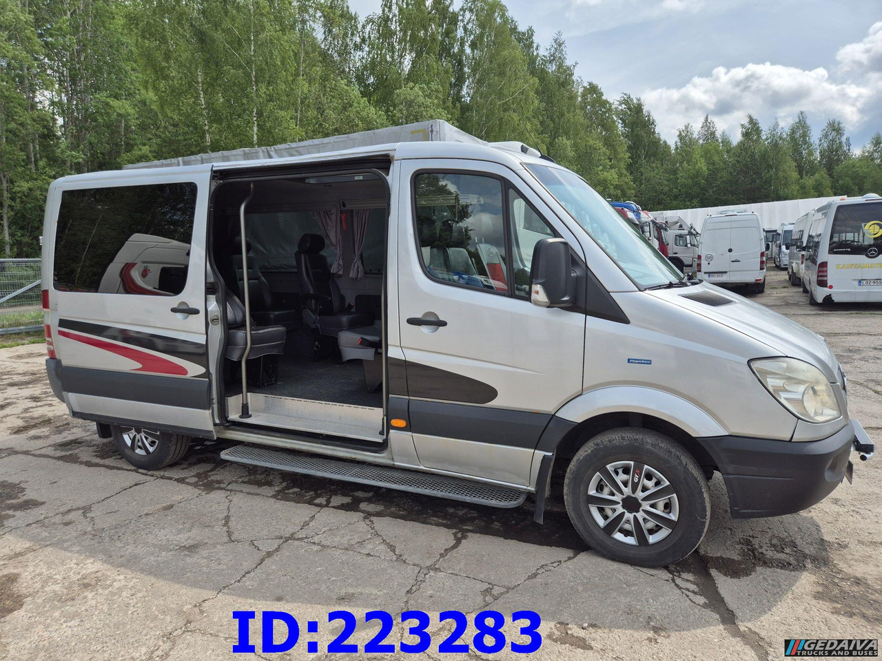 MERCEDES-BENZ Sprinter 313 - Kasten VIP -Euro5 - Autocar: photos 4 MERCEDES-BENZ Sprinter 313 - Kasten VIP -Euro5 - Autocar: photos 4