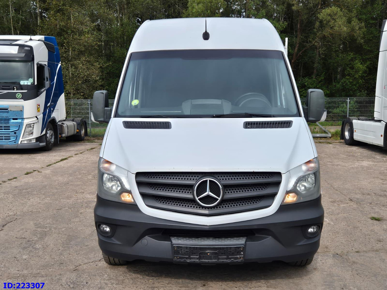 MERCEDES-BENZ Sprinter 316 Euro6 - Utilitaire double cabine: photos 2 MERCEDES-BENZ Sprinter 316 Euro6 - Utilitaire double cabine: photos 2