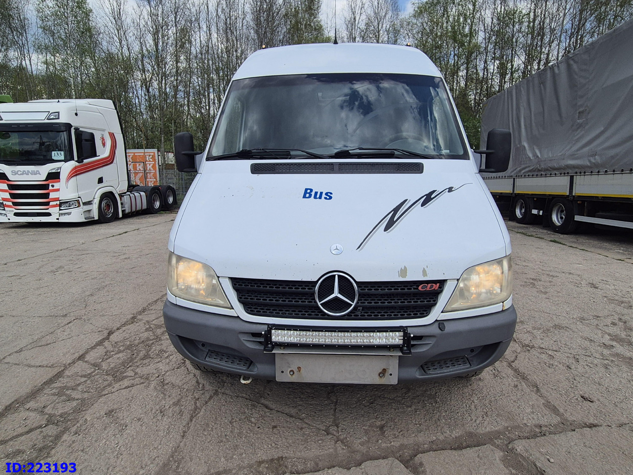 MERCEDES-BENZ Sprinter 416 VIP AC 17-seater - Autocar: photos 2 MERCEDES-BENZ Sprinter 416 VIP AC 17-seater - Autocar: photos 2