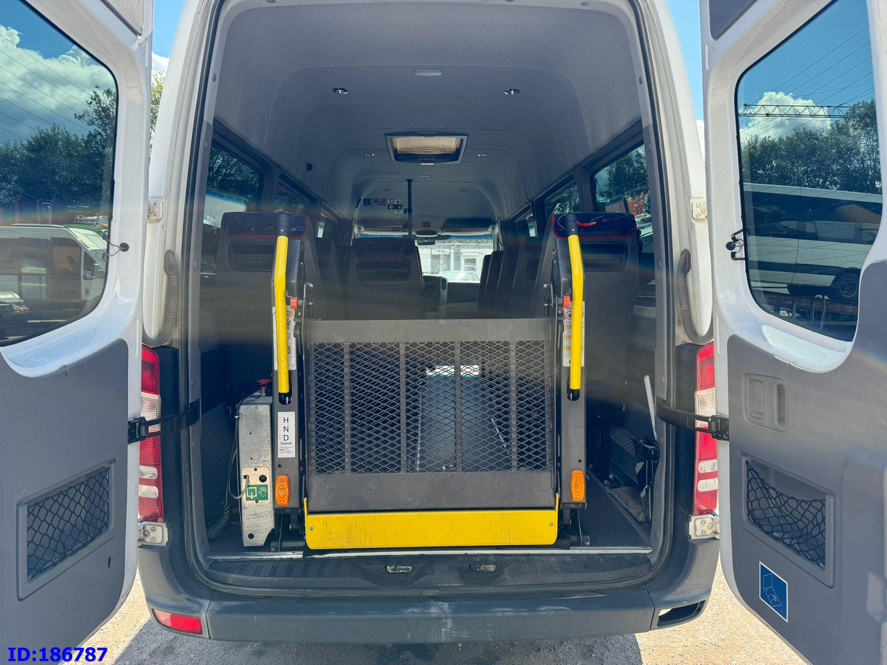 Autocar MERCEDES-BENZ Sprinter 516 - 17-seater - Euro5: photos 6