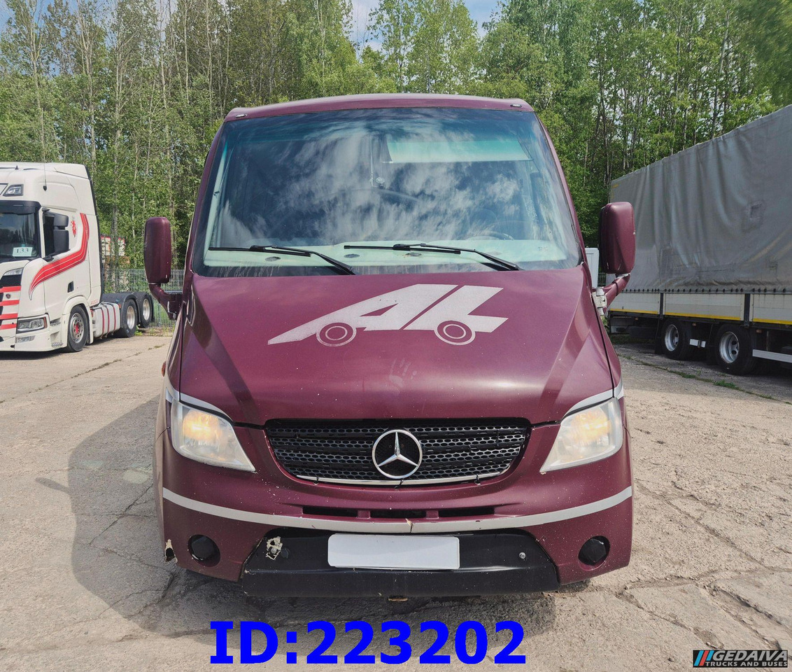 MERCEDES-BENZ Sunrider 818D Vario 33 - Seater - Autocar: photos 2 MERCEDES-BENZ Sunrider 818D Vario 33 - Seater - Autocar: photos 2
