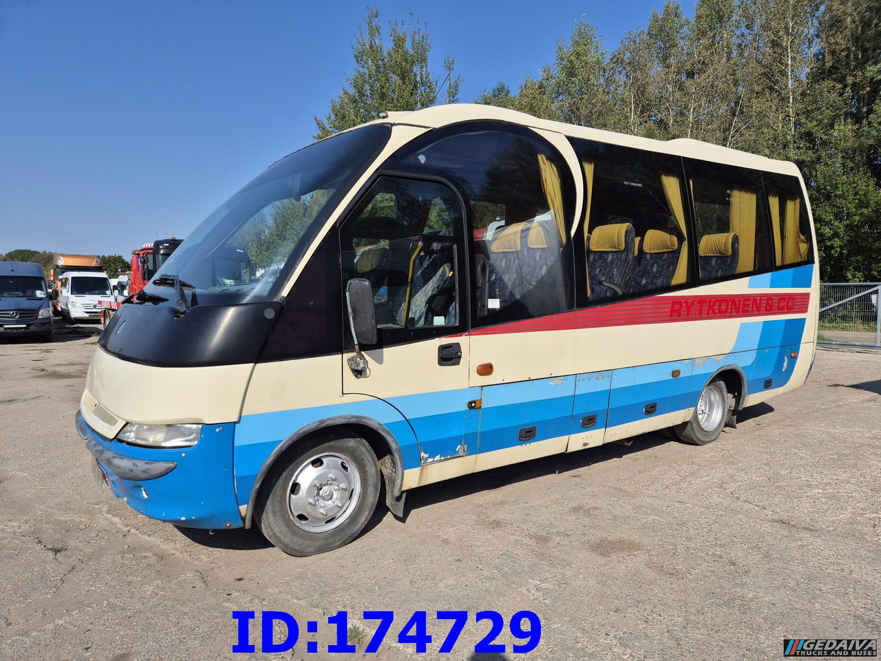 MERCEDES-BENZ Vario 815 26-Seater - Autocar: photos 1 MERCEDES-BENZ Vario 815 26-Seater - Autocar: photos 1