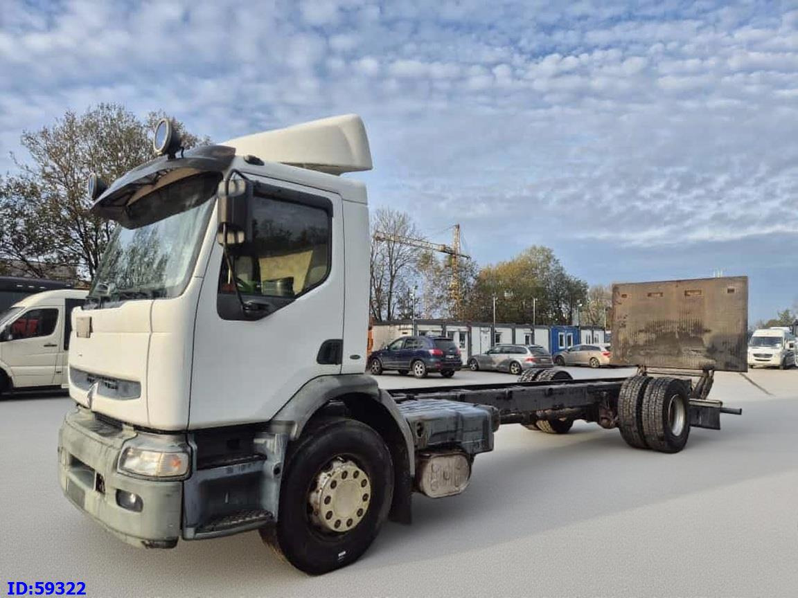 RENAULT Premium 270 4x2 Manual (Electric defect) - Châssis cabine: photos 1 RENAULT Premium 270 4x2 Manual (Electric defect) - Châssis cabine: photos 1