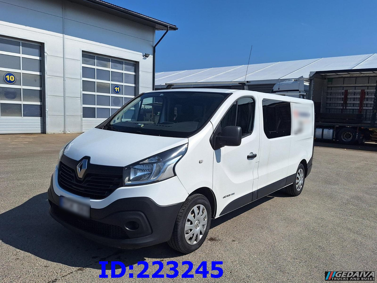 RENAULT Trafic Euro6 - Utilitaire double cabine: photos 1 RENAULT Trafic Euro6 - Utilitaire double cabine: photos 1