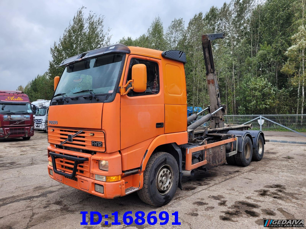VOLVO FH12 380HP 6x2 10tyre Hook Tipper - Camion ampliroll: photos 1 VOLVO FH12 380HP 6x2 10tyre Hook Tipper - Camion ampliroll: photos 1