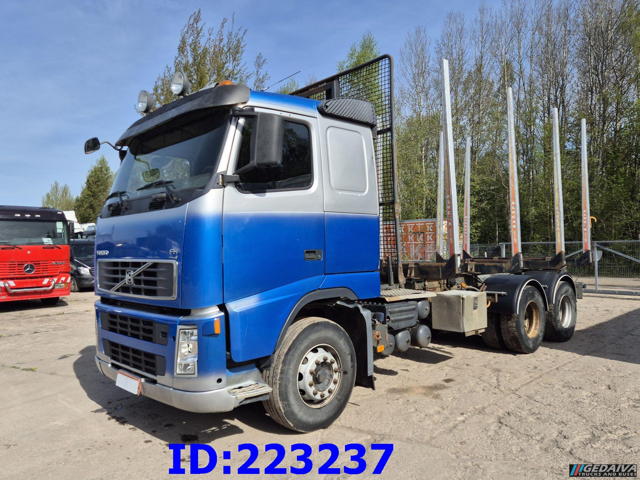 VOLVO FH13 480HP 6x4 - Camion grumier: photos 1 VOLVO FH13 480HP 6x4 - Camion grumier: photos 1