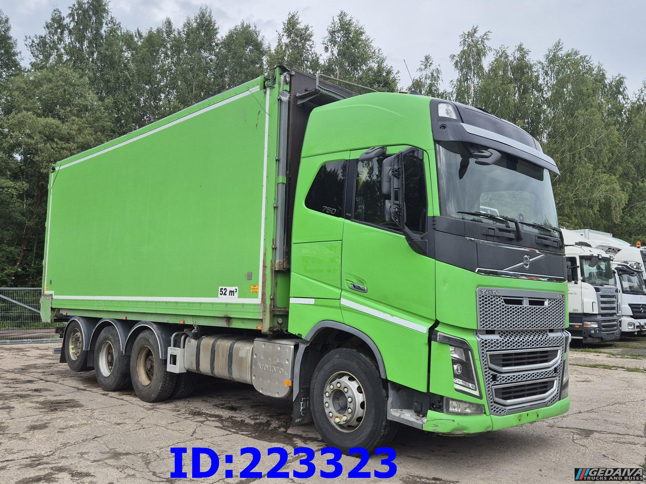 VOLVO FH16 750HP - 8x4 -Big Axles - Camion fourgon: photos 3 VOLVO FH16 750HP - 8x4 -Big Axles - Camion fourgon: photos 3