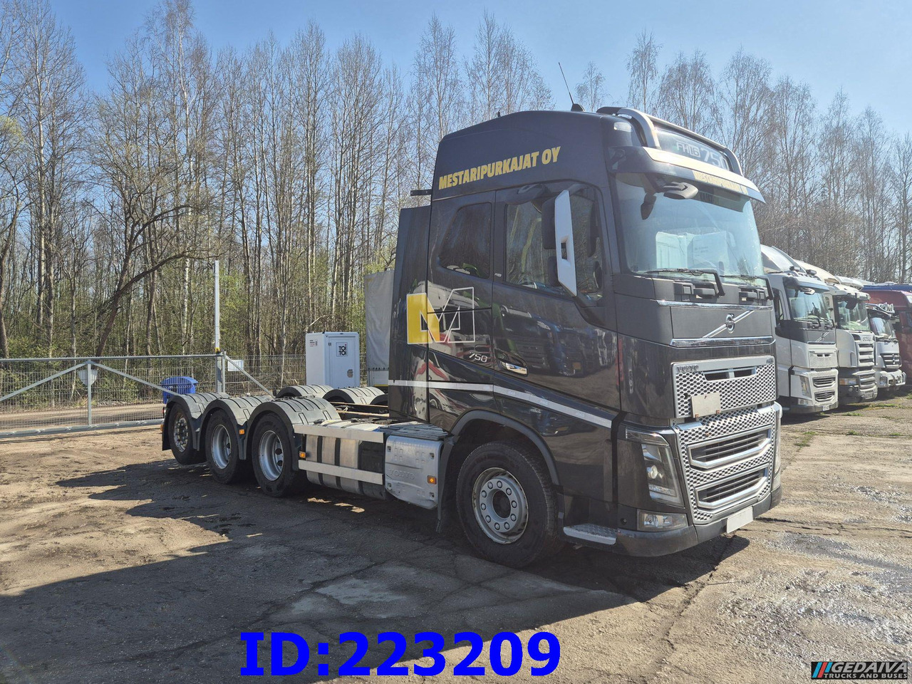VOLVO FH16 750HP 8x4 Steering axle - Châssis cabine: photos 1 VOLVO FH16 750HP 8x4 Steering axle - Châssis cabine: photos 1
