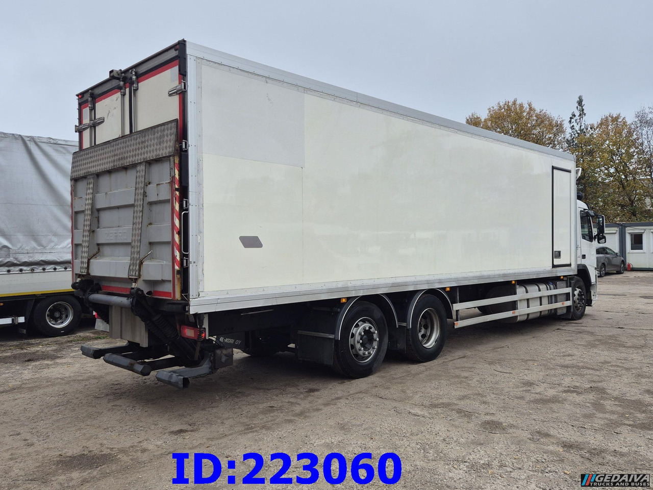 VOLVO FM 410HP - 6X2 - Euro5 -Steering axle - Camion frigorifique: photos 5 VOLVO FM 410HP - 6X2 - Euro5 -Steering axle - Camion frigorifique: photos 5