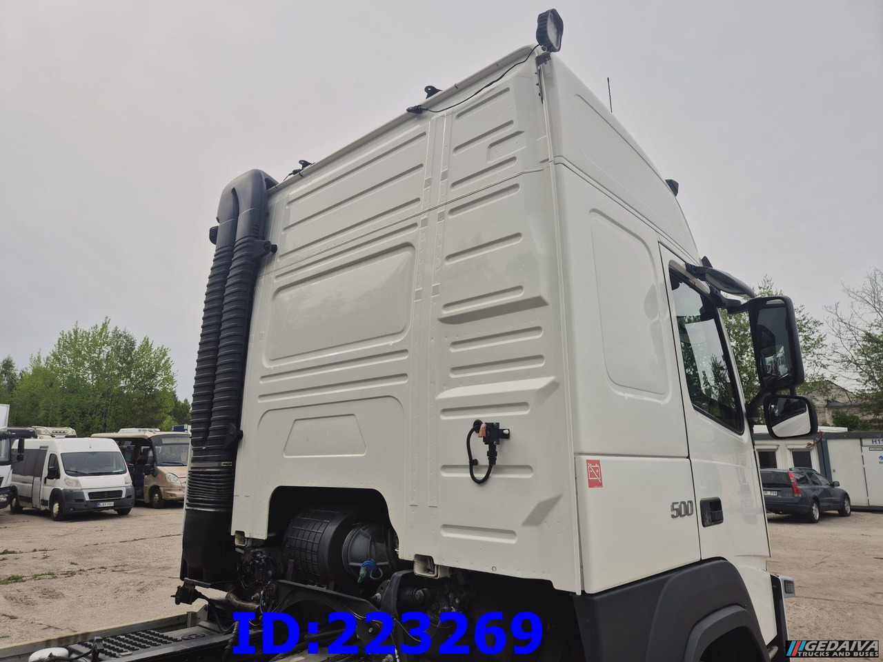 VOLVO FM13 500HP 8x2 (2 steering axels) - Châssis cabine: photos 5 VOLVO FM13 500HP 8x2 (2 steering axels) - Châssis cabine: photos 5