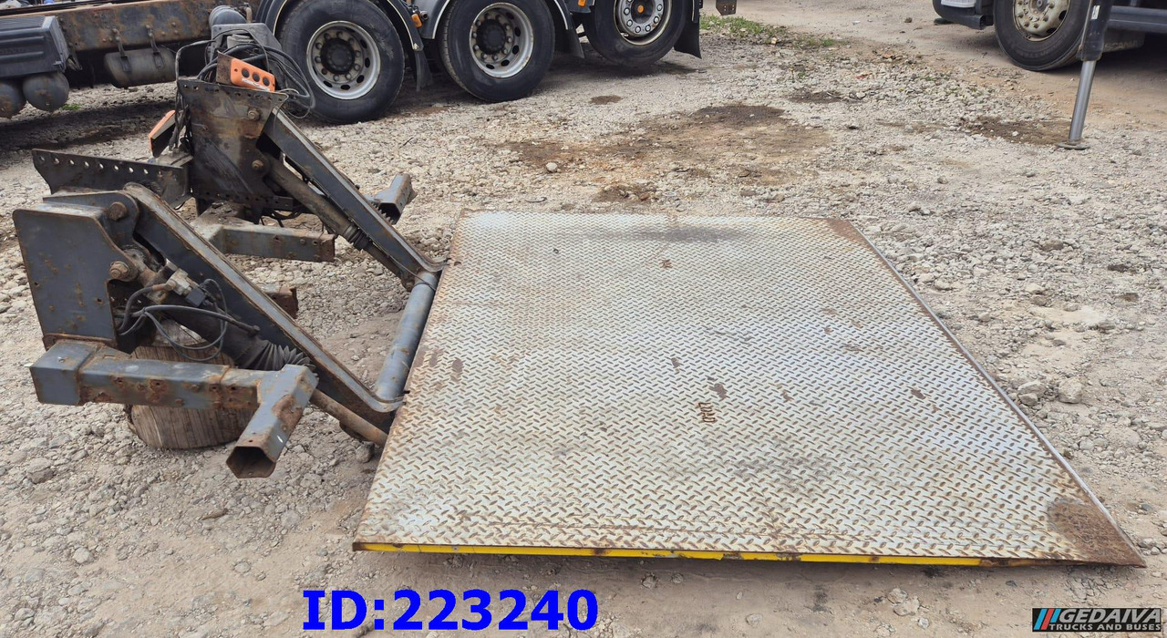 ZEPRO 200-175MA - Hayon élévateur: photos 2 ZEPRO 200-175MA - Hayon élévateur: photos 2