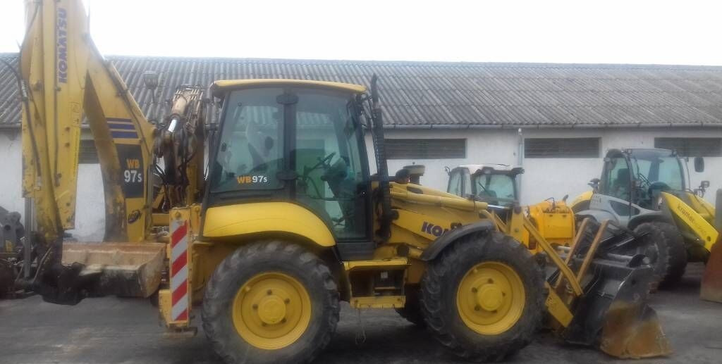 Komatsu WB 97 S - Tractopelle: photos 1 Komatsu WB 97 S - Tractopelle: photos 1